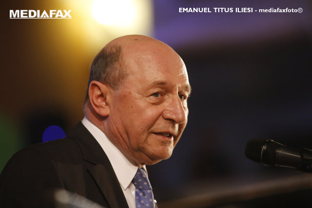 Băsescu recunoaşte că a avut o discuţie cu Orban înainte de a se retrage în favoarea lui Lasconi