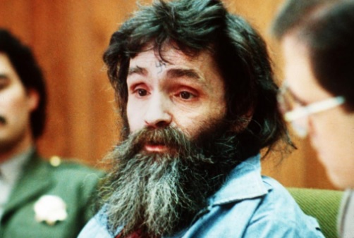 Charles Manson recunoaşte alte crime într-o înregistrare recent descoperită a unui apel telefonic