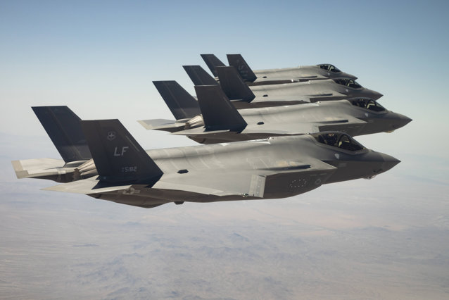 Ciolacu, la semnarea acordului pentru F-35: Facem un pas important în consolidarea securităţii