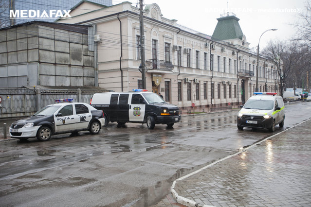 Echipaje de poliţie, prezente la fiecare secţie de votare din Rep. Moldova