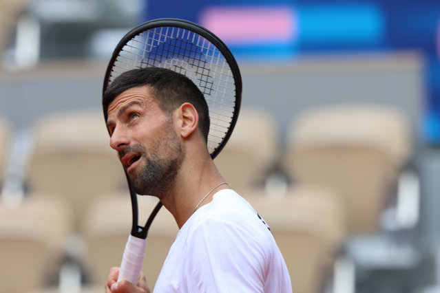 Novak Djokovic se retrage de la ATP Finals Torino din cauza unei accidentări la genunchi