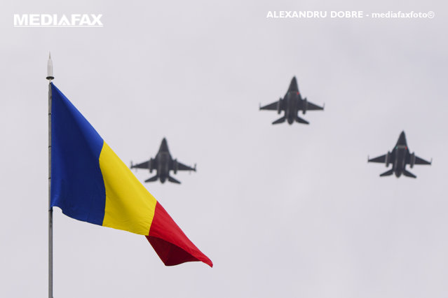 Paradă de 1 Decembrie în Capitală cu 2.500 de militari, 190 de mijloace tehnice şi 45 de aeronave