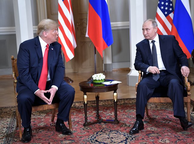 Putin îl felicită pe Trump şi afirmă că Rusia este pregătită pentru dialog cu SUA