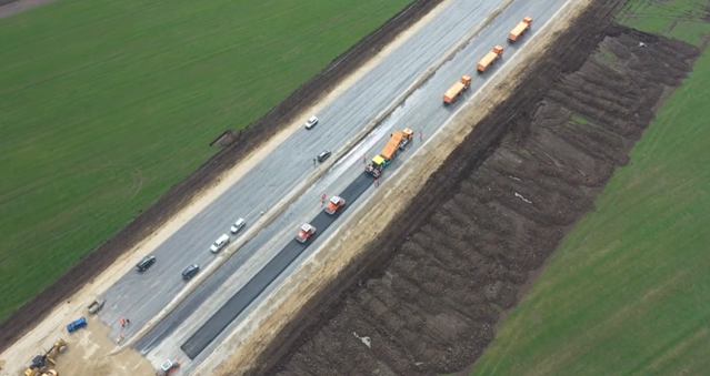 Veşti bune pentru şoferi. Se deschide un nou tronson de 31 de kilometri din Autostrada Moldova