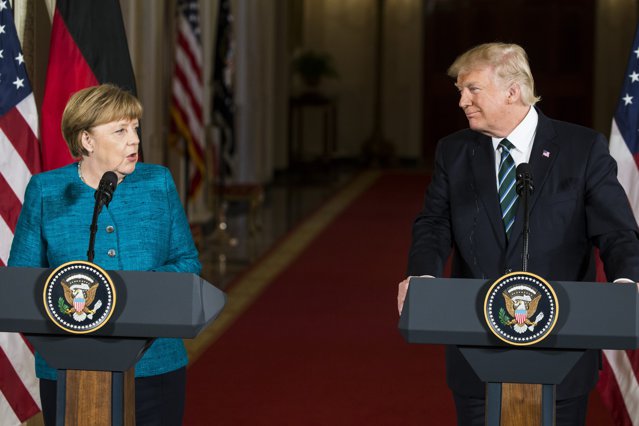 Merkel aminteşte de „fascinaţia lui Trump pentru puterea absolută” a unor oameni ca Putin şi Kim