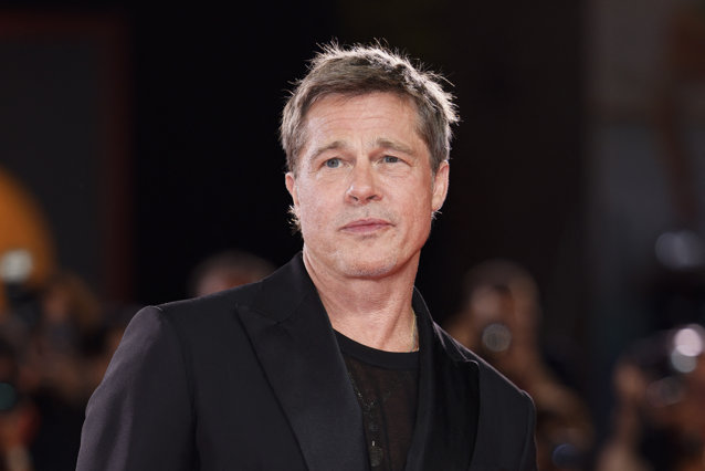 Brad Pitt reacţionează la escrocii „îngrozitori” care au păcălit o franţuzoaică folosind poze cu el