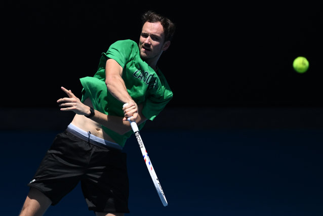 Medvedev, amendat cu 76.000 de dolari pentru comportament nepotrivit la Australian Open