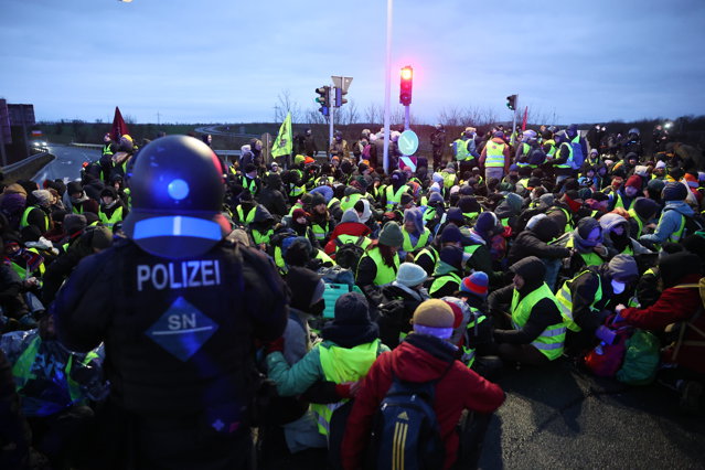 Mii de protestatari au perturbat congresul partidului de extremă dreaptă din Germania