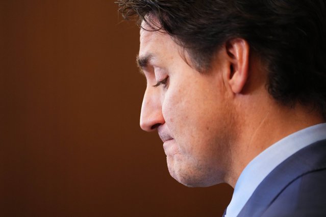 Oficial: Premierul canadian Justin Trudeau a demisionat din funcţia de lider al Partidului Liberal, dar va rămâne în funcţia de prim-ministru până la alegerea unui nou lider