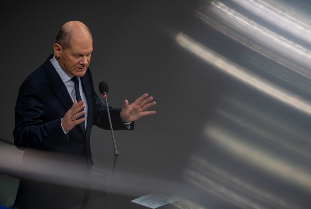 Olaf Scholz respinge cerea lui Donald Trump ca statele NATO să aloce 5% din PIB pentru apărare