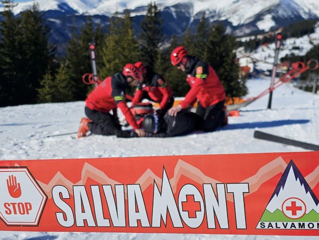 Salvamont: 65 de turişti salvaţi marţi din zonele montane