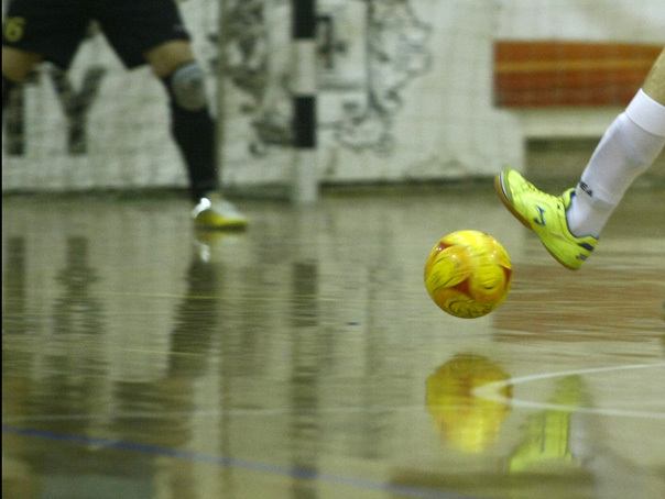 Duminică şi luni, meciuri decisive pentru turneul final al Cupei României la futsal