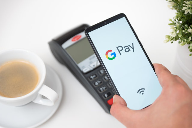 Facturile Hidroelectrica pot fi plătite şi prin Google Pay şi Apple Pay