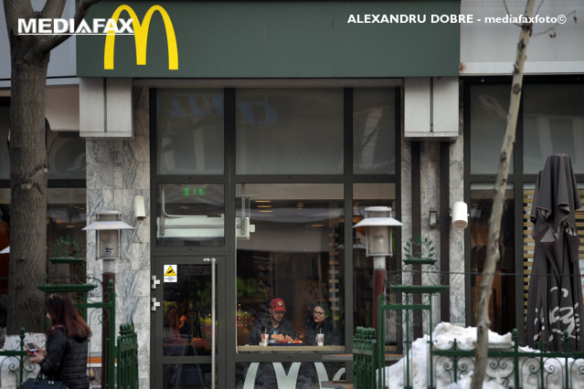 McDonalds îi dă replica lui Piedone şi ANPC-ului: Gheaţa este conformă, însă facem verificări la toate restaurantele noastre din ţară