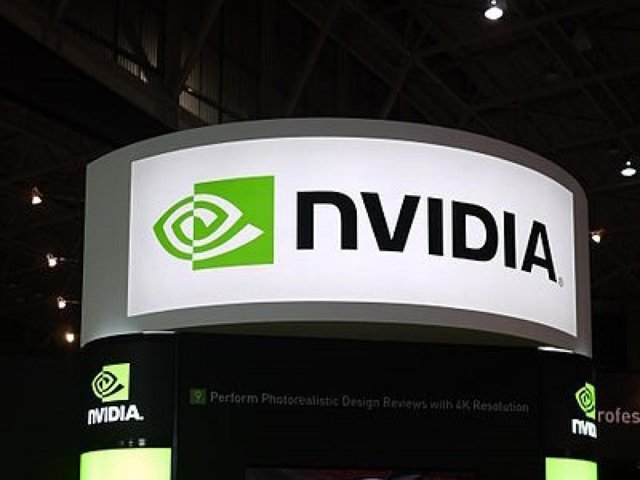 Nvidia, scădere temporară a marjei de profit în timpul tranziţiei la noile cipuri Blackwel