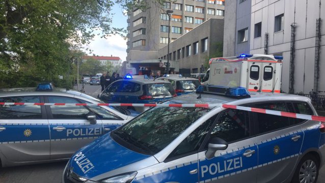 O maşină a intrat într-un grup de persoane în Munchen. Incidentul are loc cu câteva ore înainte ca liderii mondiali să sosească în capitala Bavariei pentru conferinţa de securitate