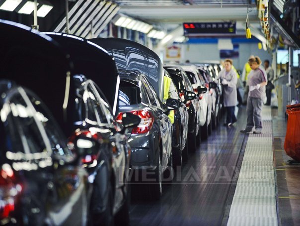 Un important producător auto va reduce costurile forţei de muncă în China cu 25% până în 2027