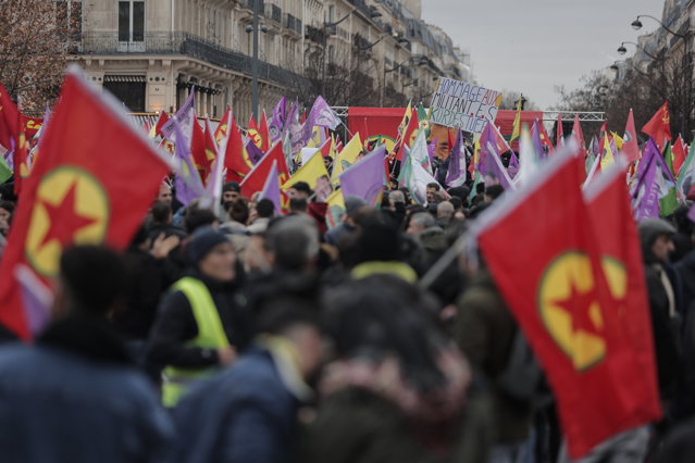 Grupul militant kurd PKK declară armistiţiu cu Turcia după 40 de ani de conflict