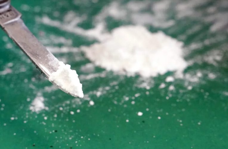 Cetățean irakian și complici reținuți după vânzarea unui kilogram de cocaină în București