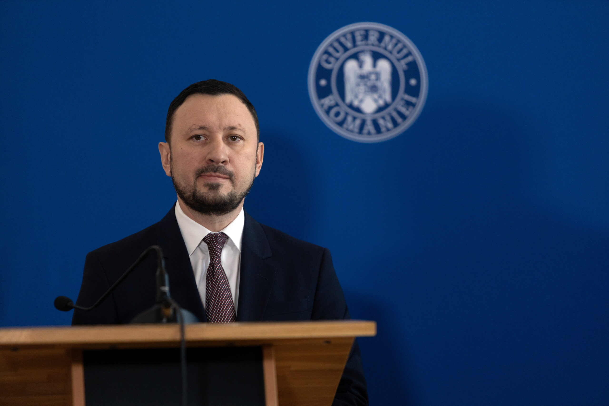 Fechet vrea reducerea numărului directorilor Romsilva de la 121 la 17