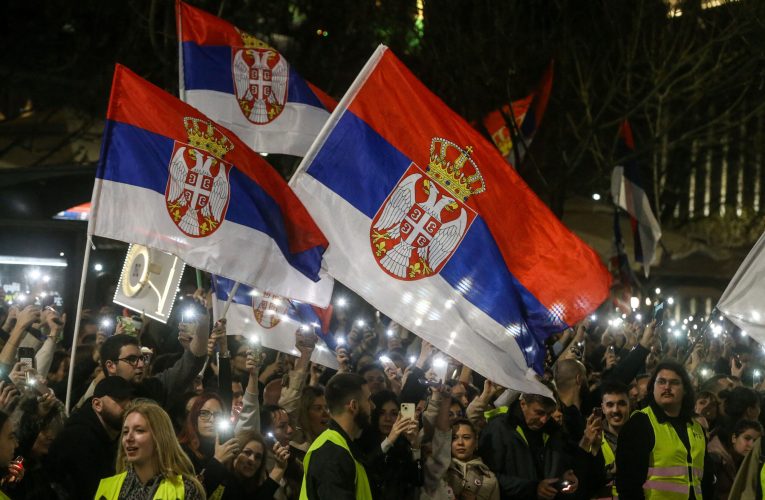 MAE avertizează: Miting de amploare în Serbia care va afecta traficul rutier