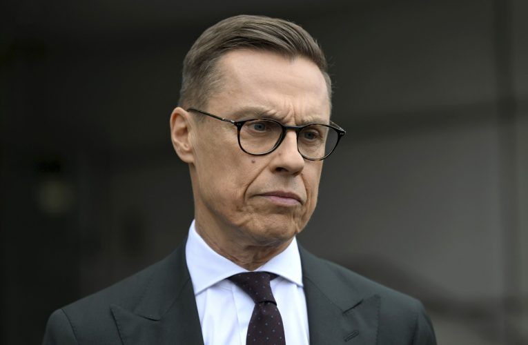 Președintele finlandez: Cel puțin un lider european ar trebui să discute cu Rusia