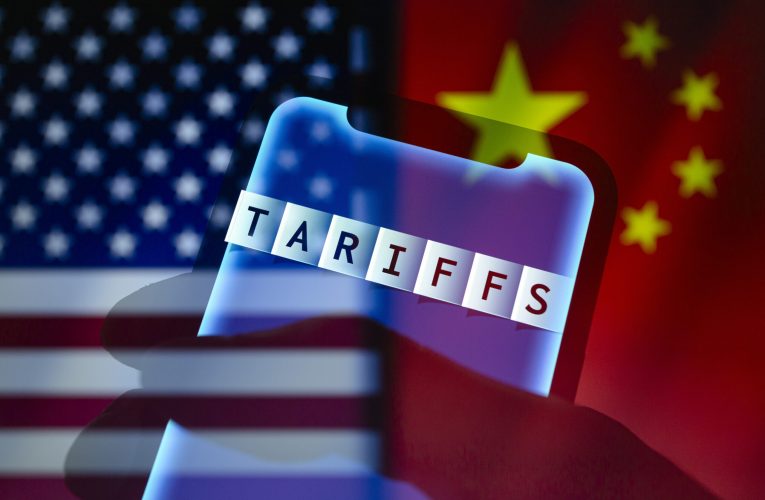 Război comercial SUA-China. Chinezii anunță majorarea tarifelor la 125%