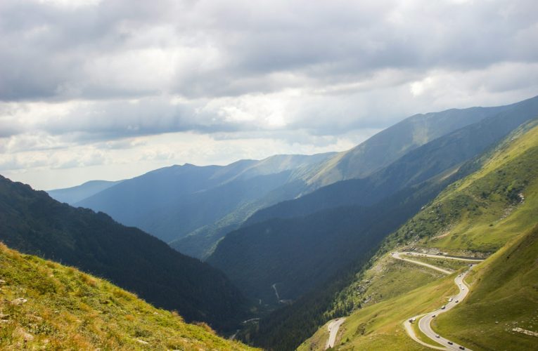 Recomandarea National Geographic: Locația din România care rivalizează cu Alpii Elvețieni