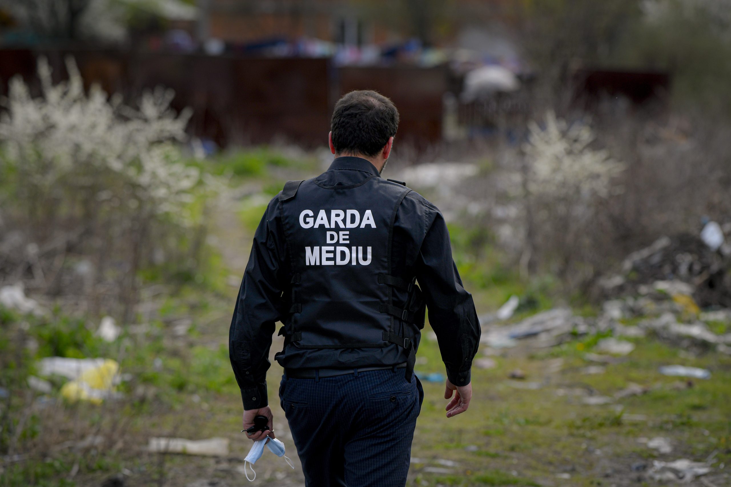 Constanța: Garda de Mediu face verificări după ce locuitorii municipiului au reclamat miros de petrol