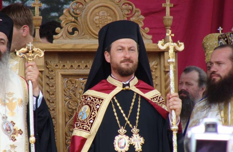 Fostul episcop al Huşilor, Corneliu Bârlădeanu, a fost ridicat de la Mânăstirea Văratec