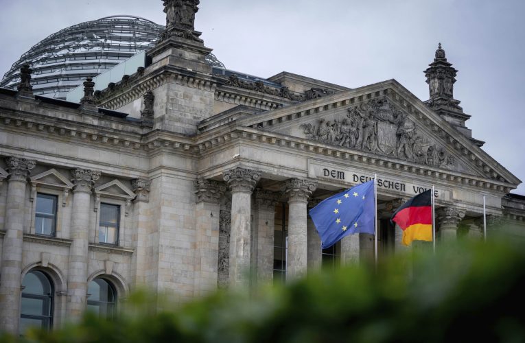 Germania avertizează Rusia că va impune sancțiuni mai dure dacă refuză încetarea focului în Ucraina
