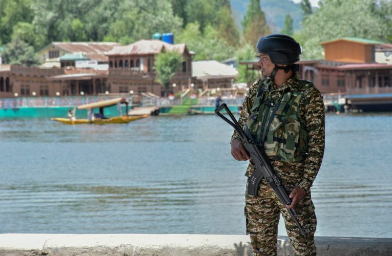 Conflictul dintre India şi Pakistan blochează comerţul cu sare roz de Himalaya