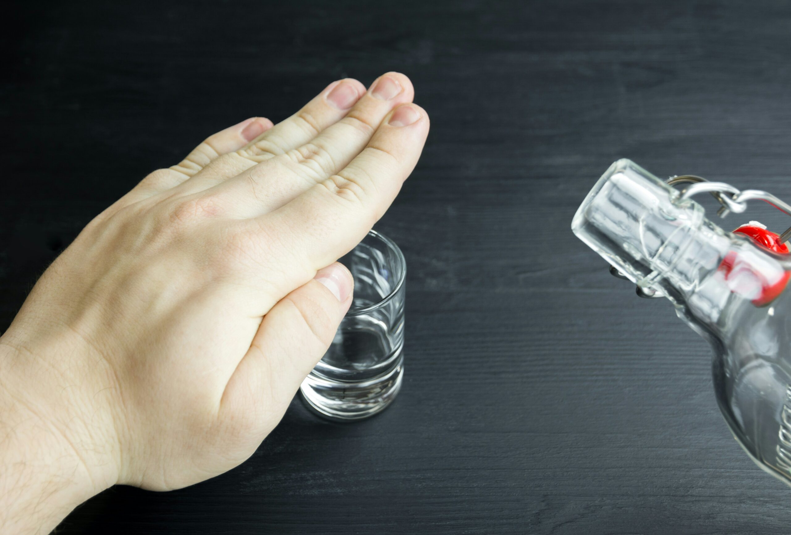 Descoperire revoluționară. Creierul uman ar putea avea un comutator neuronal care ar putea reduce semnificativ consumul de alcool
