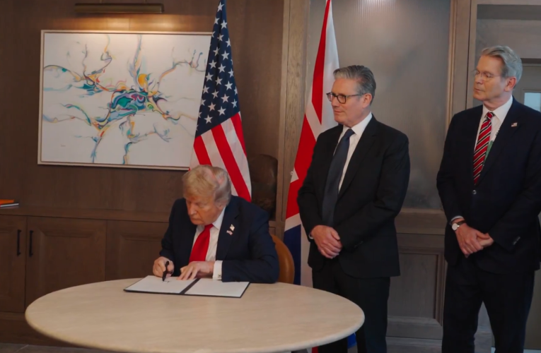 Donald Trump și Keir Starmer au semnat un acord comercial în timpul summitului G7