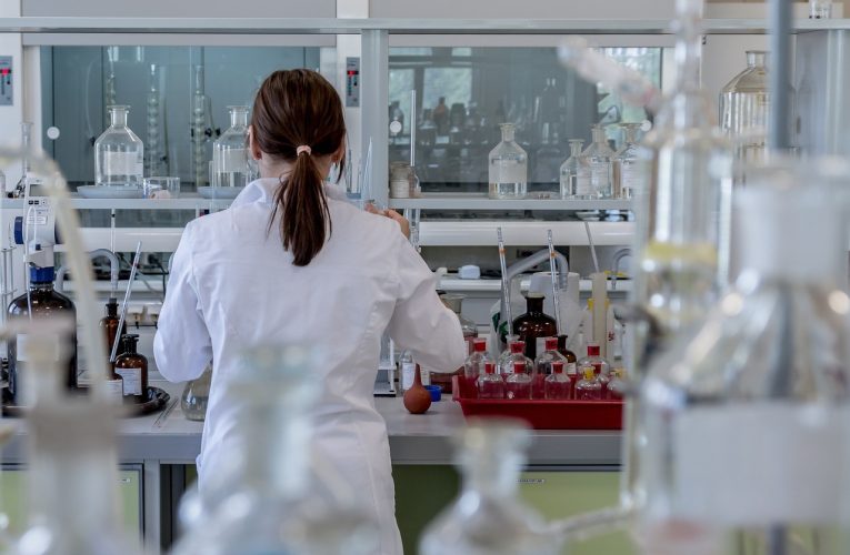 Firma germană de biotehnologie BioNTech a achiziționat compania națională CureVac pentru 1.25 de miliarde de dolari