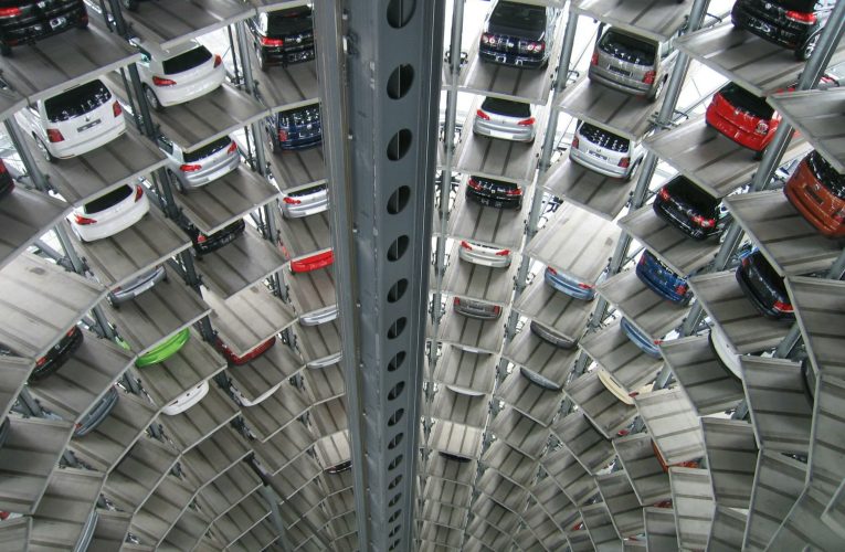 Mașinile britanice au primit tarif preferențial în SUA. Continuă negocierile pentru oțel