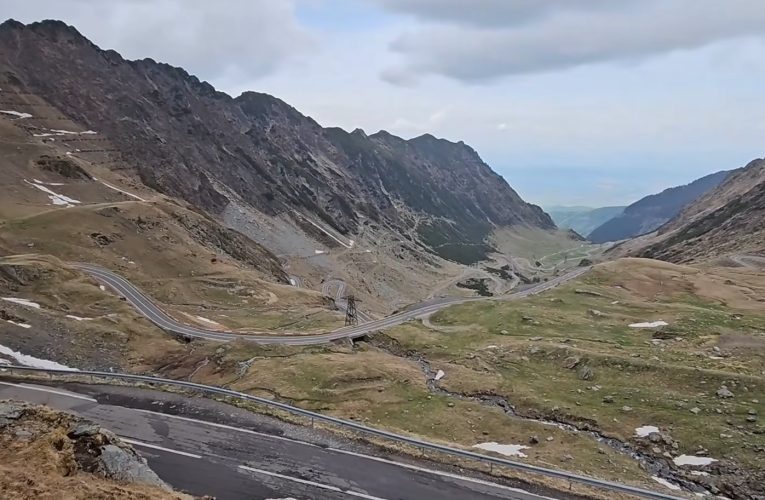 Transfăgărășanul se deschide vineri la ora 7.00