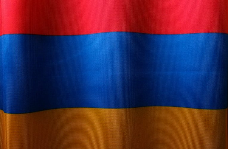 Armenia analizează suspendarea difuzării canalelor TV rusești pe teritoriul său