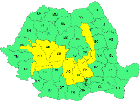 Avertizare meteo ANM: Cod galben de furtuni în 16 județe din țară. HARTĂ