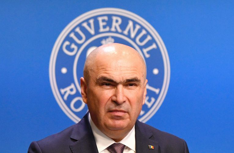Bolojan: „România cheltuie mai mult decât încasează. Nici o familie nu poate trăi la nesfârșit peste posibilități, la fel nici un stat