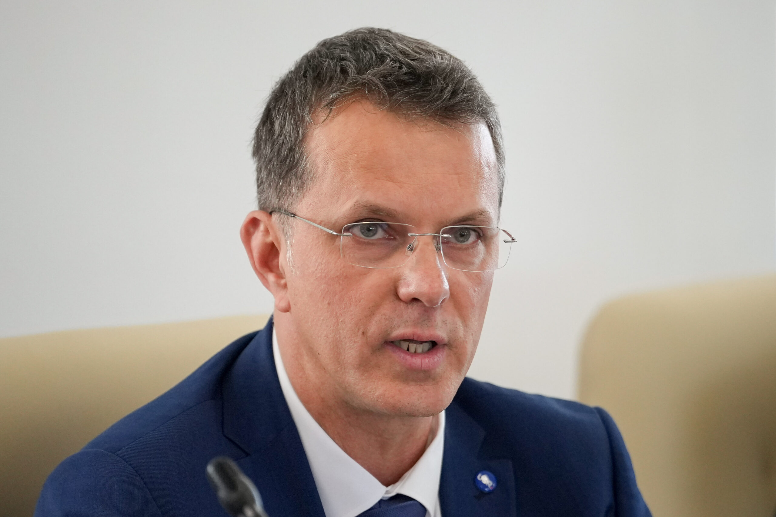 Ce spune ministrul Apărării despre reintroducerea serviciului militar obligatoriu