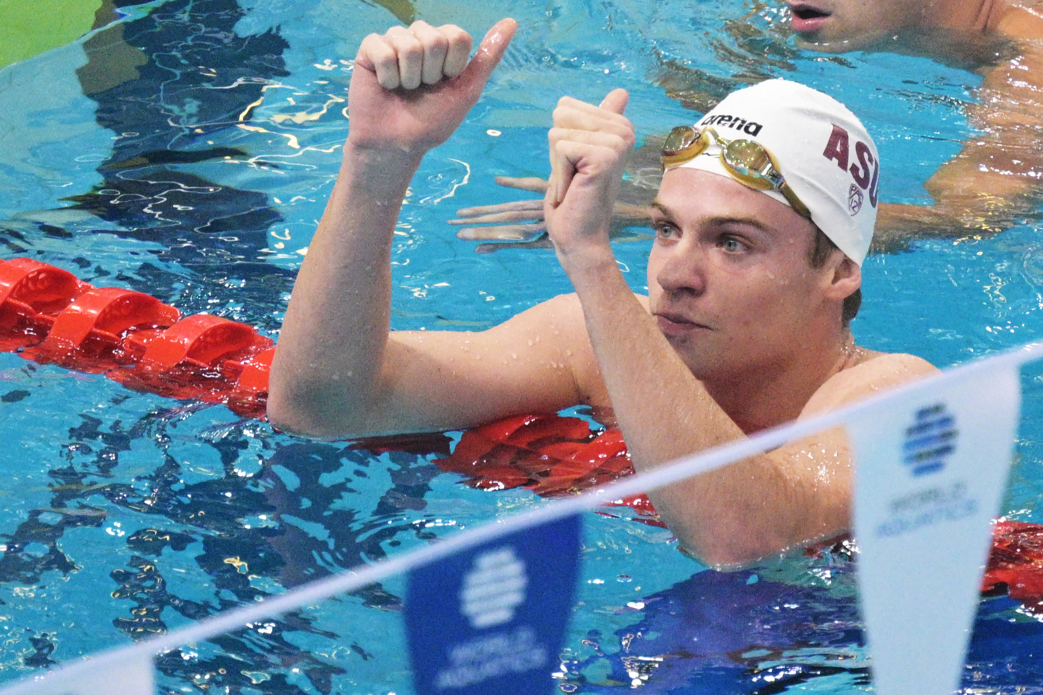 Cvadruplul medaliat cu aur olimpic Léon Marchand s-a întors și vizează noi recorduri mondiale