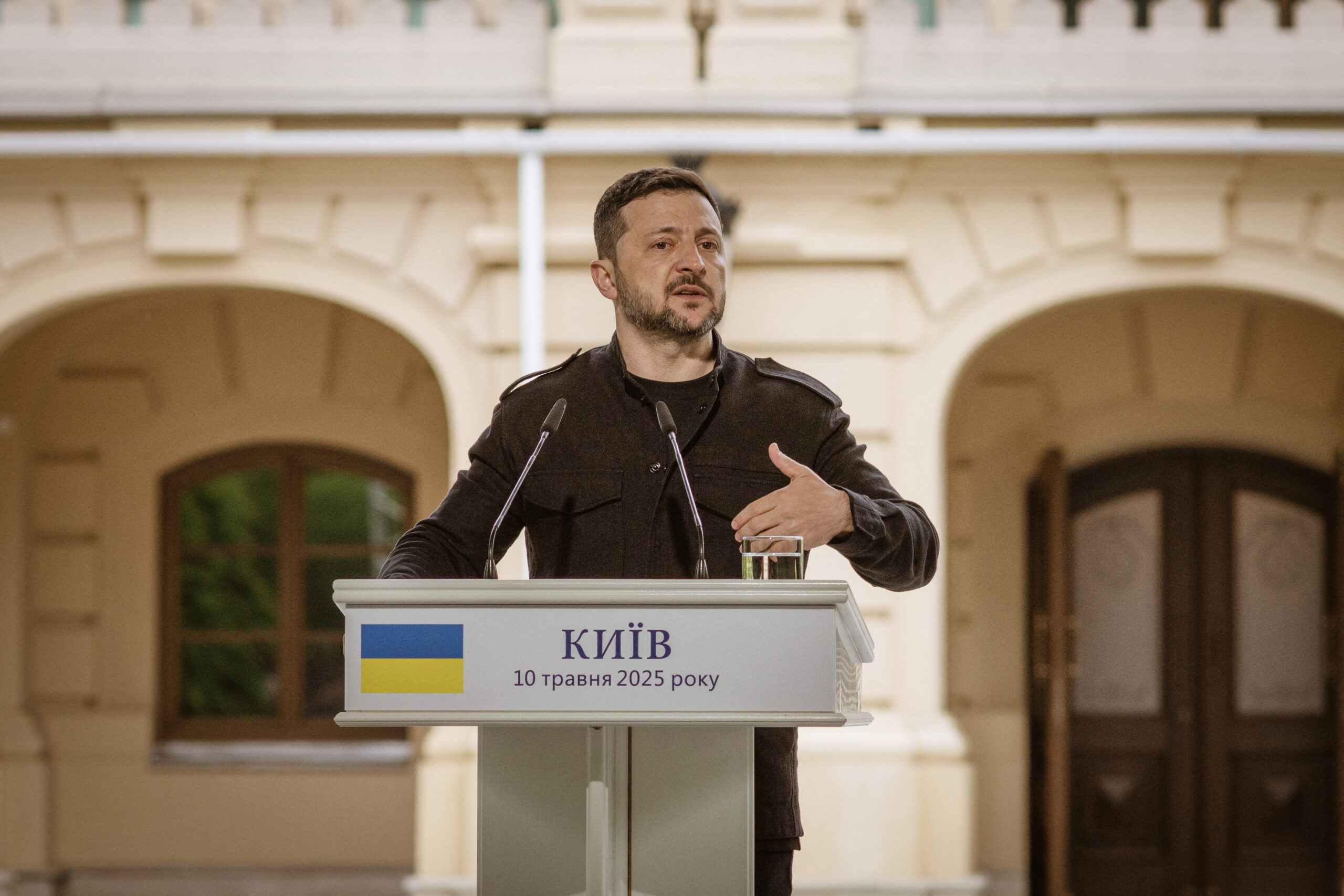 Discuțiile cu privire la o posibilă întâlnire cu Vladimir Putin au început, anunță Zelesnski