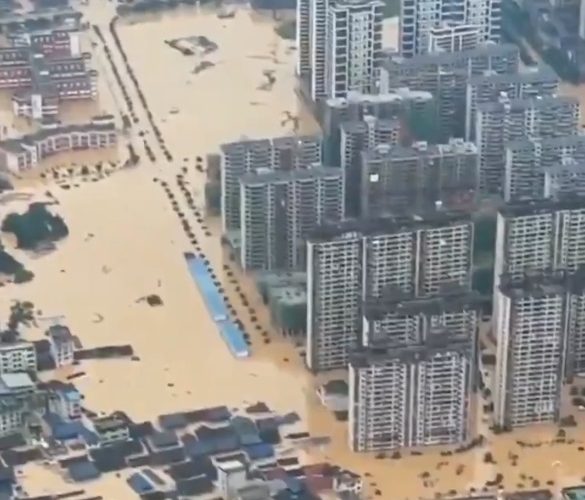 Inundații devastatoare în China: 9 morți, 8 dispăruți și zeci de mii de oameni strămutați