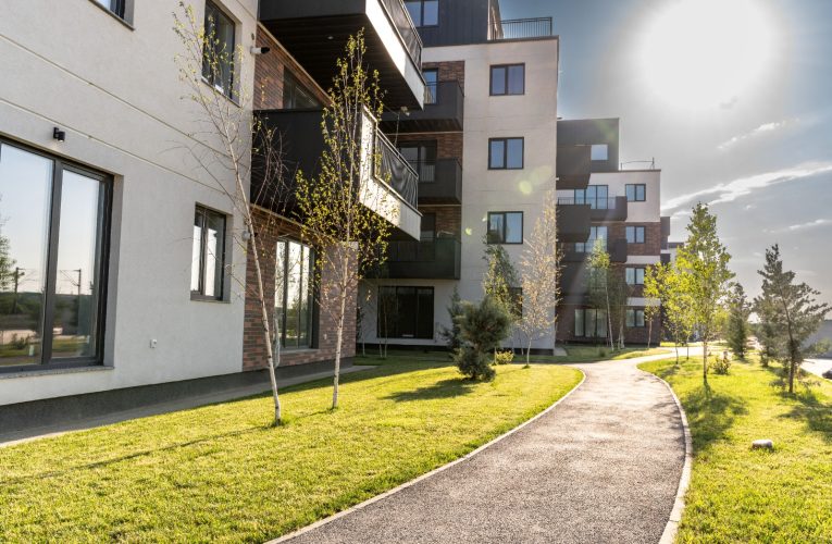 North Bucharest Investments, câștigătoarea premiului „Agenția Anului 2024” la evenimentul Imobiliare.ro, susține declarațiile partenerului său privind urgența achiziției unei locuințe cu TVA redusă până la 1 august 2025