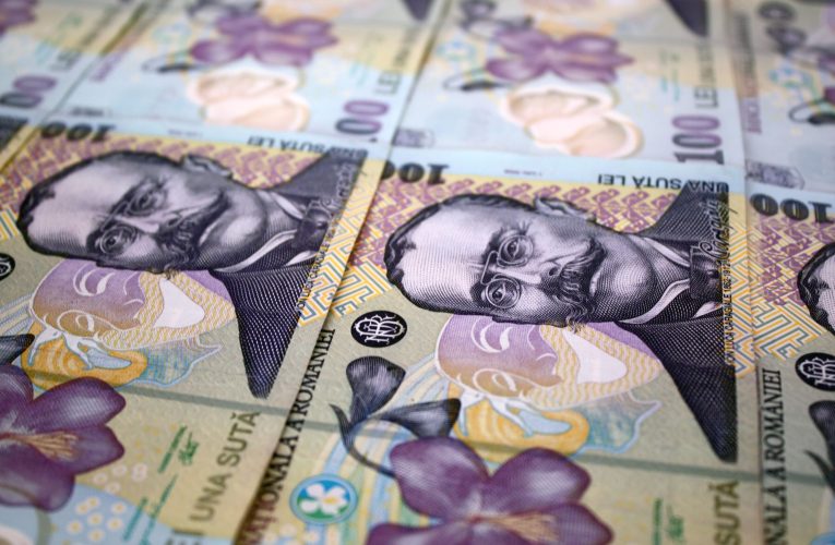 Salariul mediu în România scade în mai la 5.508 lei net, cu 139 lei mai puțin decât în aprilie