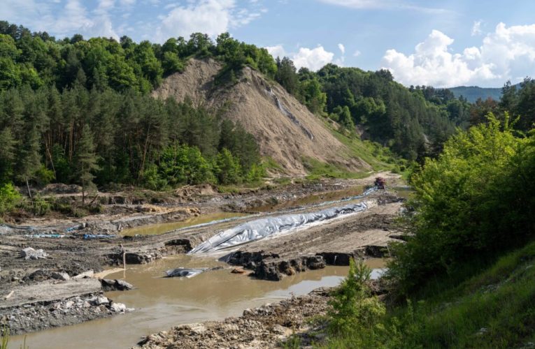 Salina Praid, în pragul colapsului. Ministrul Mediului: „Nu este o întrebare dacă se va prăbuşi tavanul, ci când şi cât de rapid”