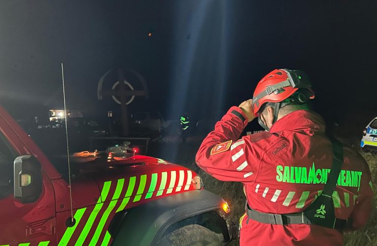 Un copil de 7 ani dispărut în Munții Tarcău, găsit teafăr după o noapte de căutări