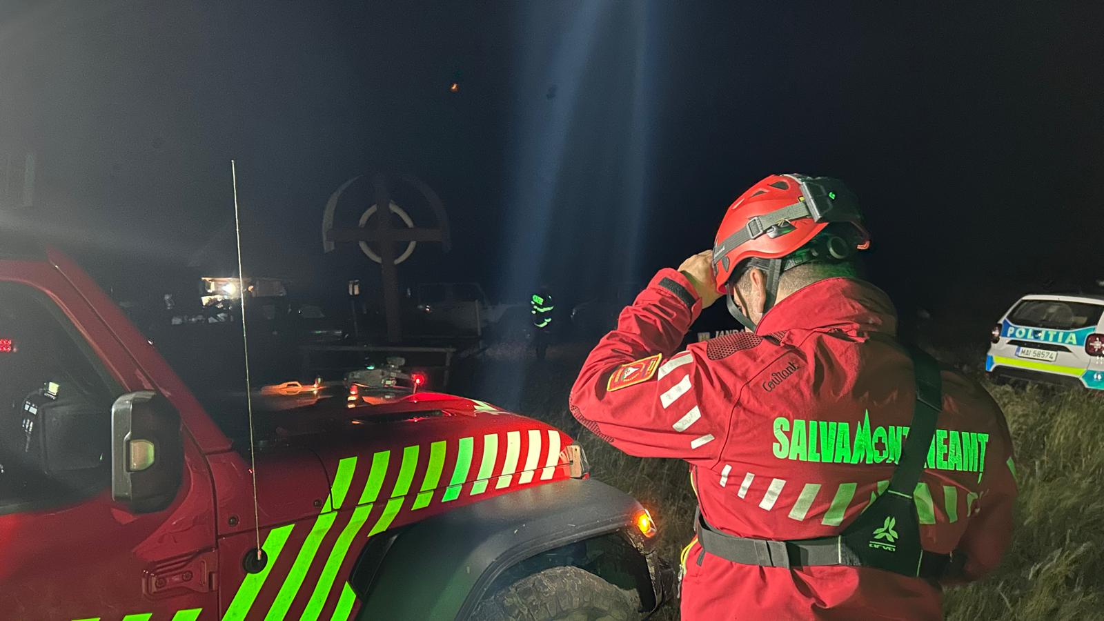 Un copil de 7 ani dispărut în Munții Tarcău, găsit teafăr după o noapte de căutări