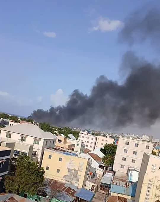 Un elicopter al misiunii Uniunii Africane s-a prăbușit în Mogadishu: cel puțin trei morți